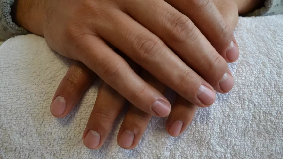 MANICURA TAMBIÉN ES COSA DE HOMBRES